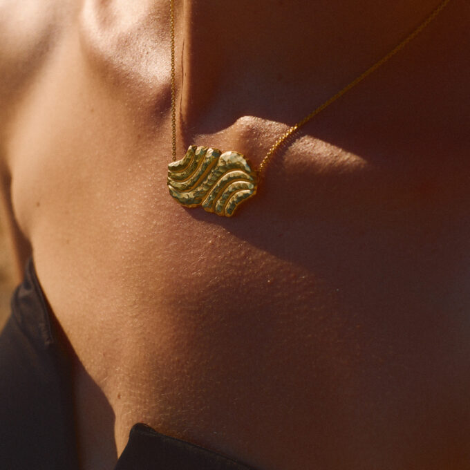 SHIELD NECKLACE